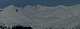  Vue depuis la Croix (Zoom) à l'est du pic de Rochebrune. De gauche a droite : le pic de l'Agrenier , le pic de Fond de Queyras, Le vallon du Cros et son col, le col de la Crousette. (c) Christophe ANTOINE
877*322 pixels (17825 octets)(i1414)