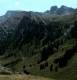 un zoom sur le vallon de Clausis au dessus de la Bergerie des Tioures En haut: le Rouchon et a sa droite la pointe des Sagnes Longues(c) Christophe Antoine 2007
692*723 pixels (67221 octets)(i6571)