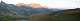  Montée au col de St Véran au petit matin depuis le refuge de la Blanche en bas. De gauche à droite: la tête des Toillies, le col de la noire le pic Farnéiréta
1000*273 pixels (30489 octets)(i1989)
