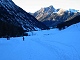  Descente de la piste de ski au nord de Coste Belle un peu avant la CÃ®me du MÃ©lezet. En face : le pic de Guillestre. (c) Christophe ANTOINE
500*375 pixels (17302 octets)(i4095)